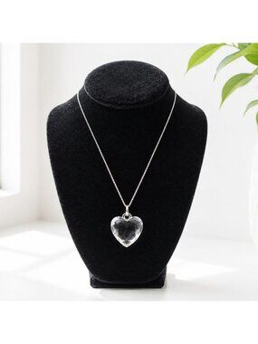 Heart-Shaped Crystal Pendant Necklace With Silver Chain - Vintage Style Jewelry